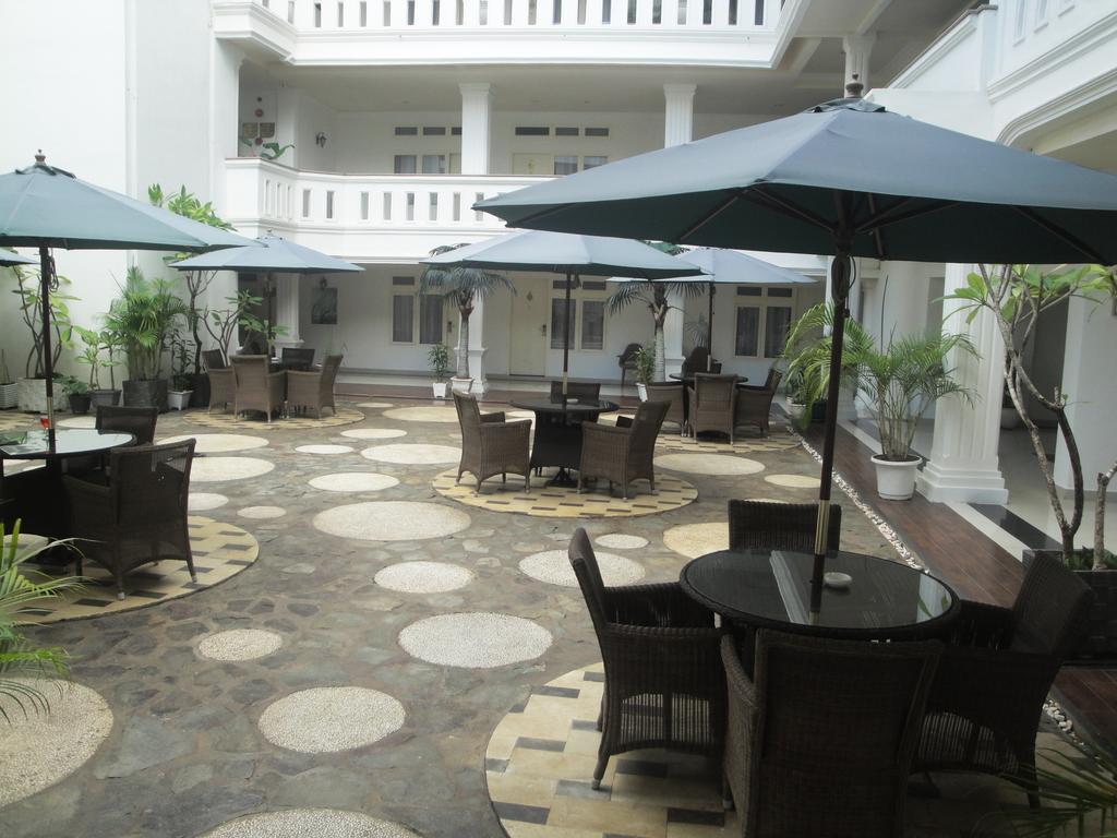 Ramayana Hotel Makassar Eksteriør bilde