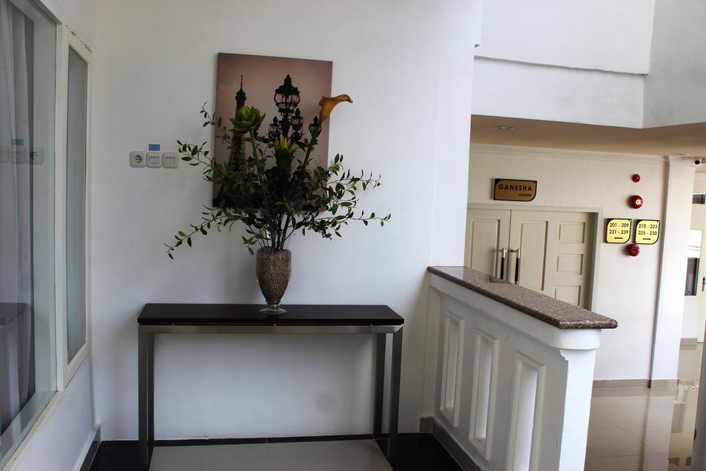 Ramayana Hotel Makassar Eksteriør bilde