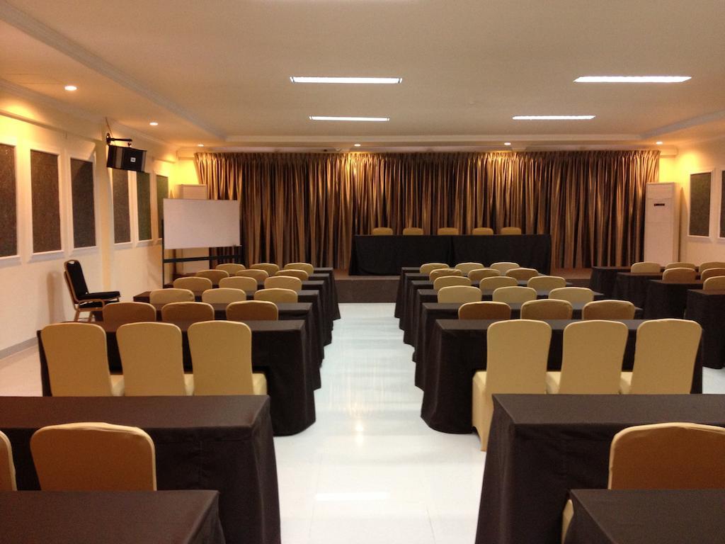 Ramayana Hotel Makassar Eksteriør bilde